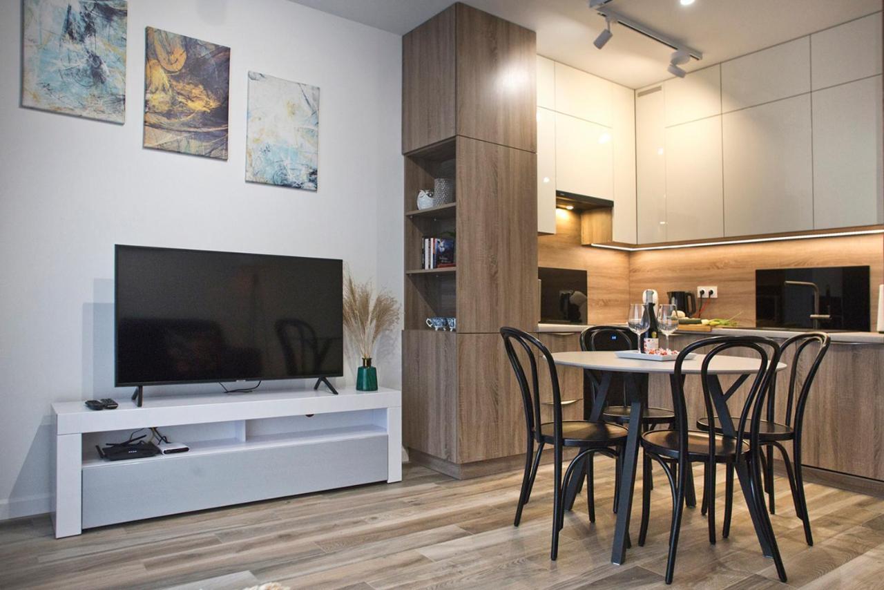 Goclaw P&O Serviced Apartments Varşova Dış mekan fotoğraf