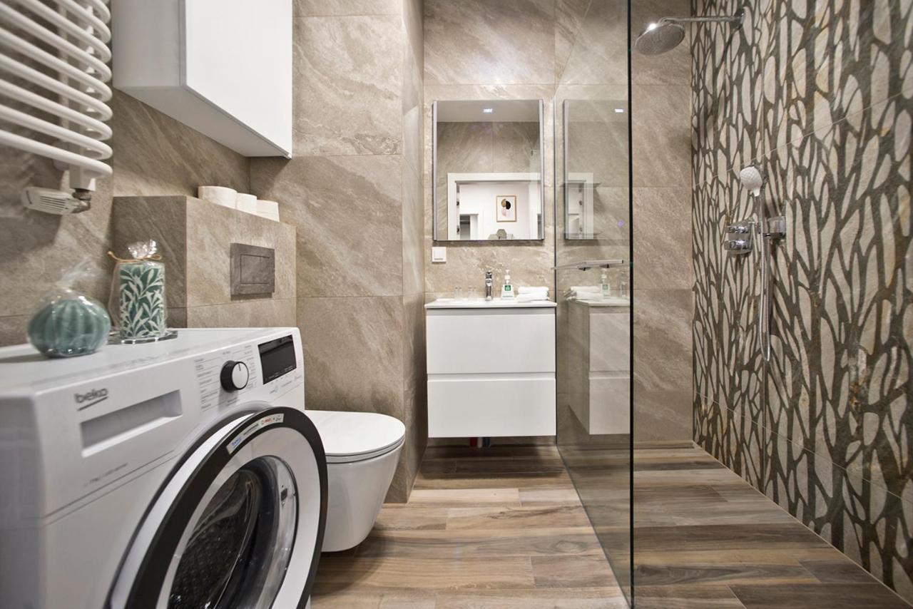 Goclaw P&O Serviced Apartments Varşova Dış mekan fotoğraf